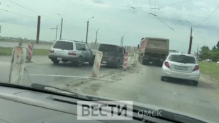 На мосту имени 60-летия ВЛКСМ произошло ДТП