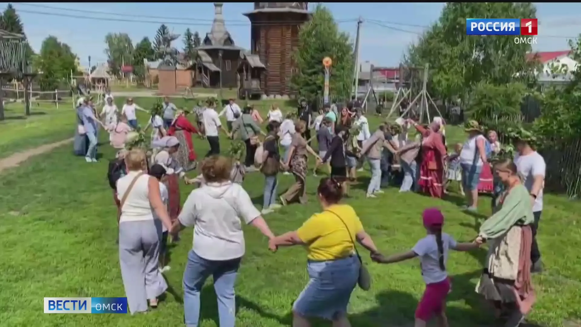 В Большеречье отметили народный праздник «Троица»