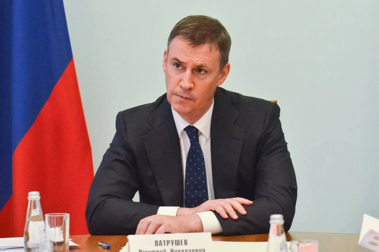 Вице-премьер Дмитрий Патрушев обсудил в Омске развитие Сибири и ключевые проекты региона