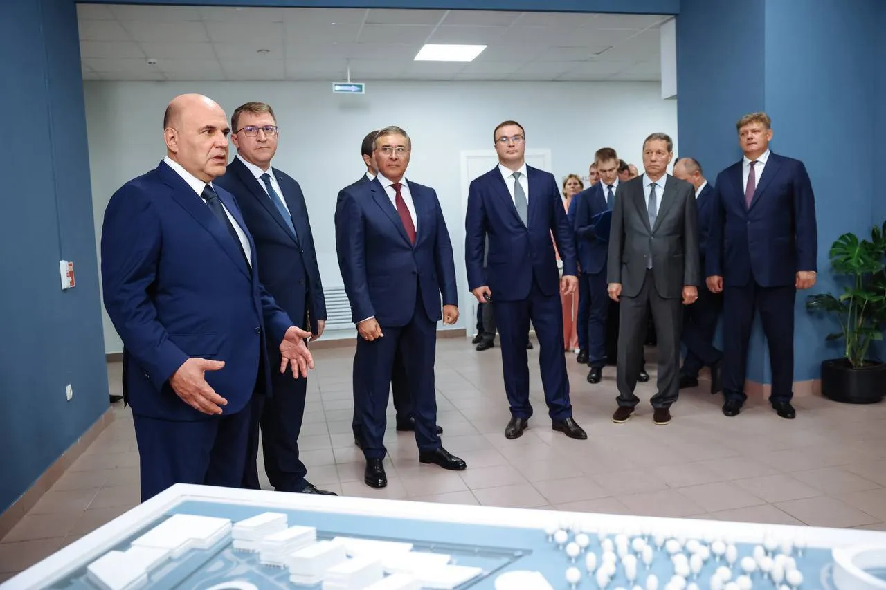 Губернатор Виталий Хоценко представил премьер-министру Михаилу Мишустину проект межвузовского кампуса