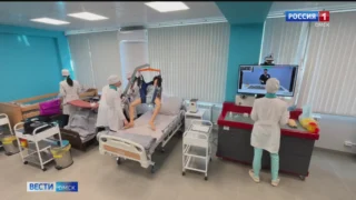 Губернатор Омской области Виталий Хоценко обсудил вопросы повышения качества медицинской помощи