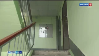 Омич ворвался в чужую квартиру в поисках девушки