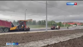 Мэр Омска Сергей Шелест отреагировал на жалобы омичей, которых возмутила укладка асфальта под дождем