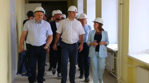 Сергей Шелест и Виталий Хоценко проверили капремонты в школах и колледже