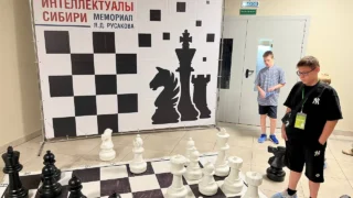 В Омске стартовал Всероссийский этап шахматного фестиваля «Интеллектуалы Сибири»