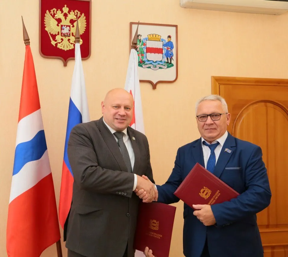 Омск и Калининград обновили соглашение о сотрудничестве