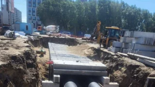 На Левобережье заменили участок магистрального трубопровода