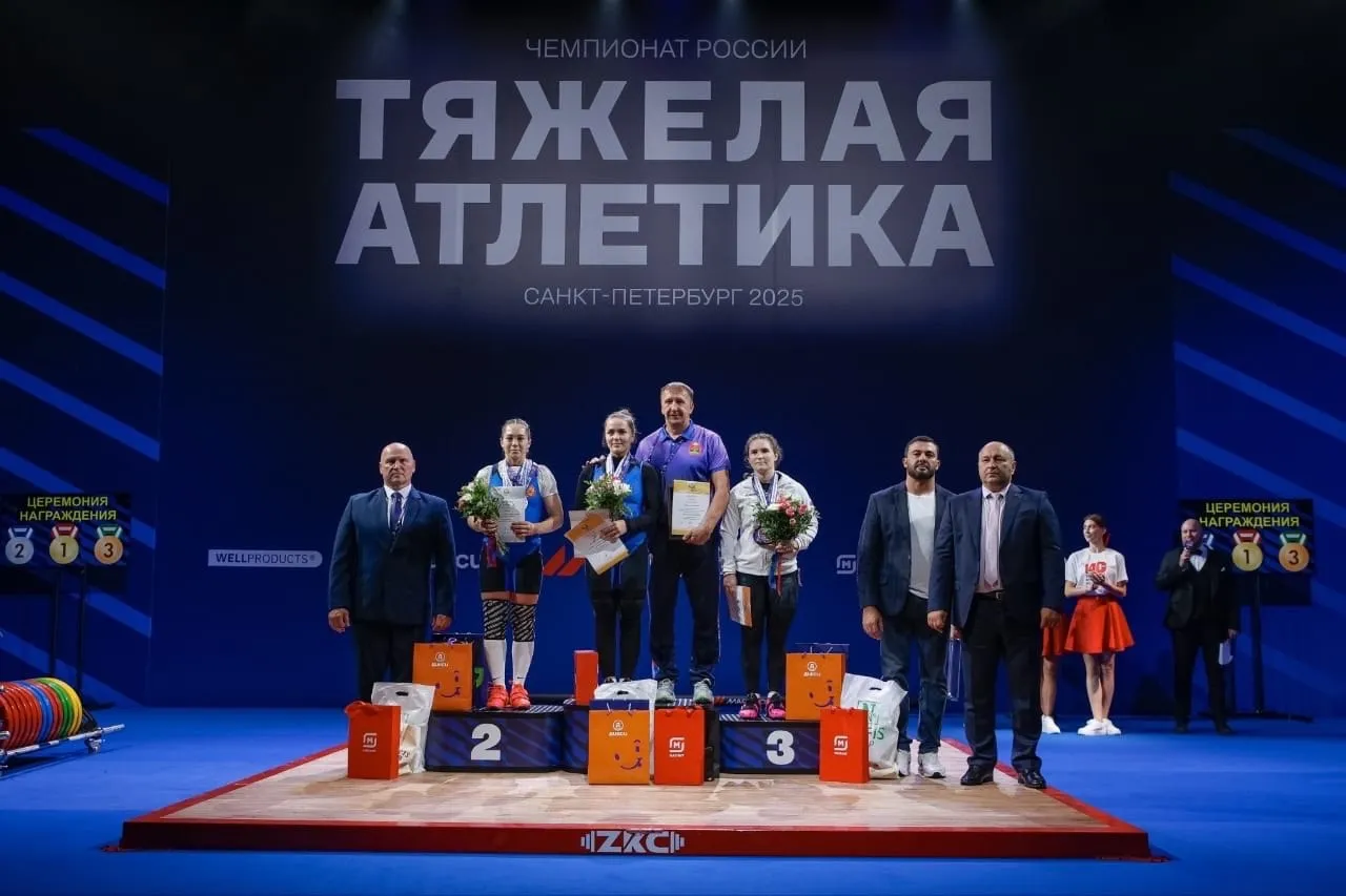 Омичка завоевала серебро на чемпионате России по тяжелой атлетике