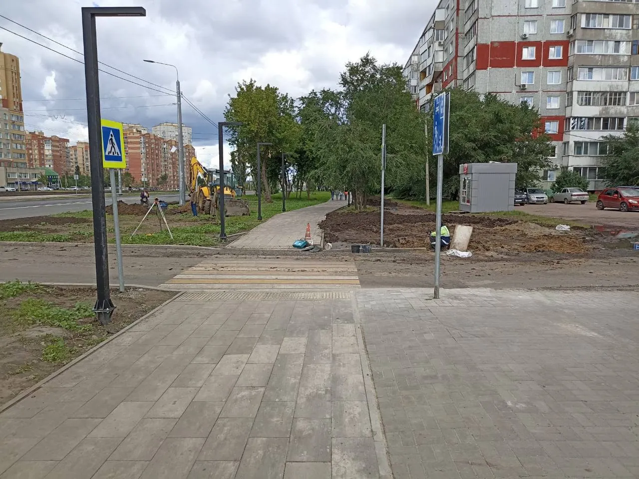 В Омске устраняют недочеты на Бульваре Архитекторов