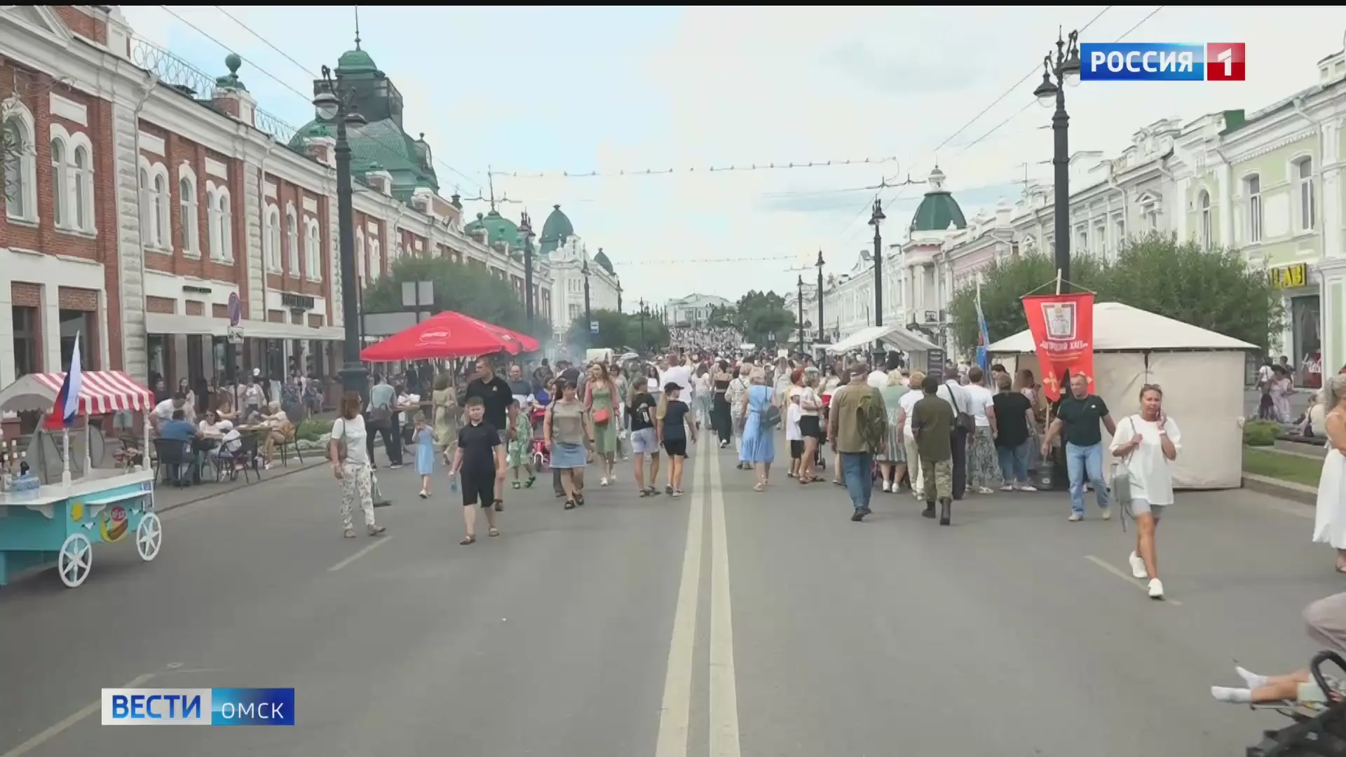 В центре города проходят сразу несколько фестивалей, они объединены темой молодежи