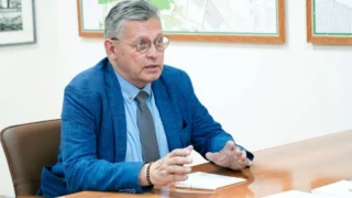 Минцифры России предложило ввести специальные SIM-карты для детей младше 14 лет