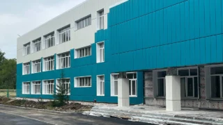 На Левобережье школа № 21 готовится принимать учеников после капитального ремонта