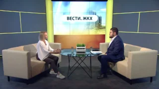 Жители левобережья пожаловались на необычные стикеры в подъездах домов