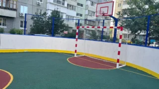 В Омске открылась новая спортивная площадка для командных видов спорта