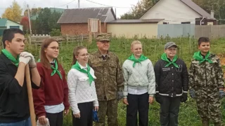 Дети высадили деревья в новом парке Тевриза