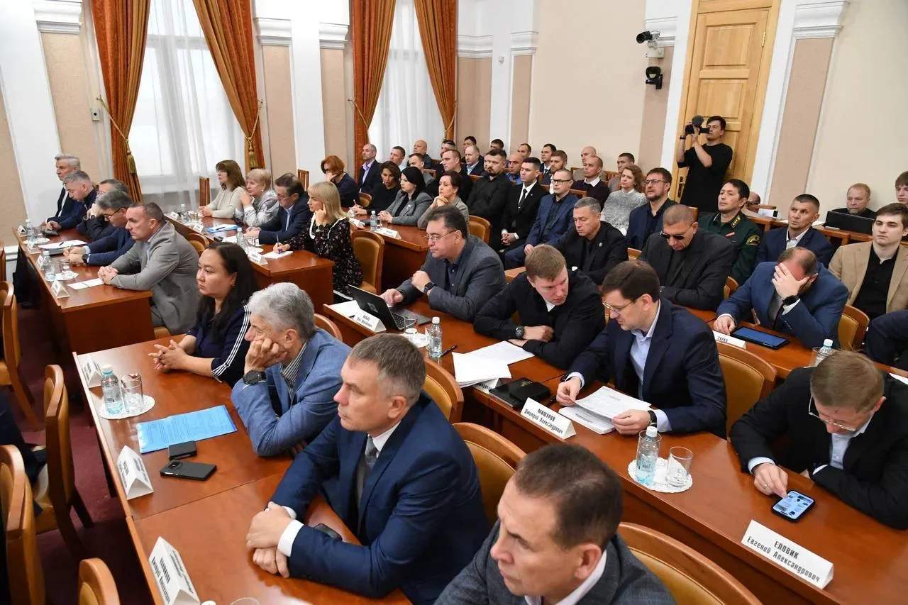 Губернатор Омской области представил участников программы «ПРОдвижение Героев»