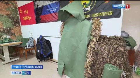Волонтёры из Омской области отправили в ДНР специальные пончо