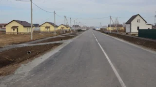 В Калачинске завершили строительство нового участка автомобильной дороги в микрорайоне Заречный