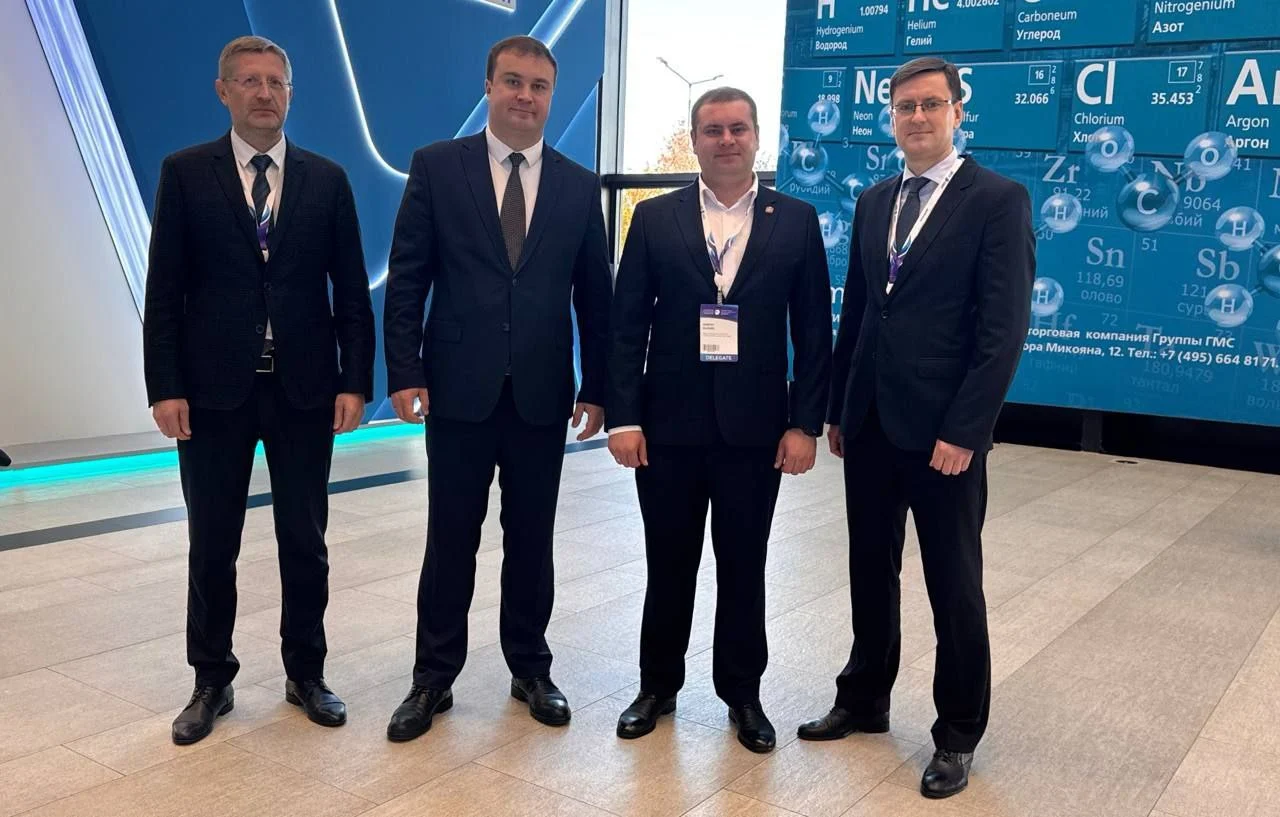 Губернатор Виталий Хоценко возглавил делегацию Омской области на Петербургском международном газовом форуме