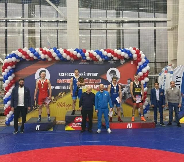 Омский борец Александр Крикуха стал победителем Всероссийского турнира памяти Евгения и Сергея Артюхиных
