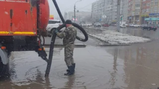 Дорожные службы Омска работают в усиленном режиме