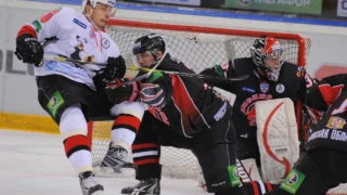 Омский «Авангард» сыграет с челябинским «Трактором»