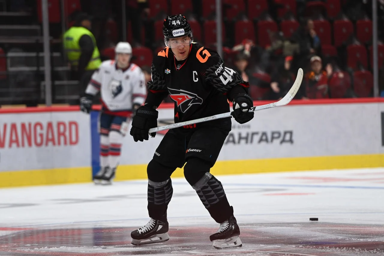 Начался матч омского «Авангарда» с нижнекамским «Нефтехимиком»