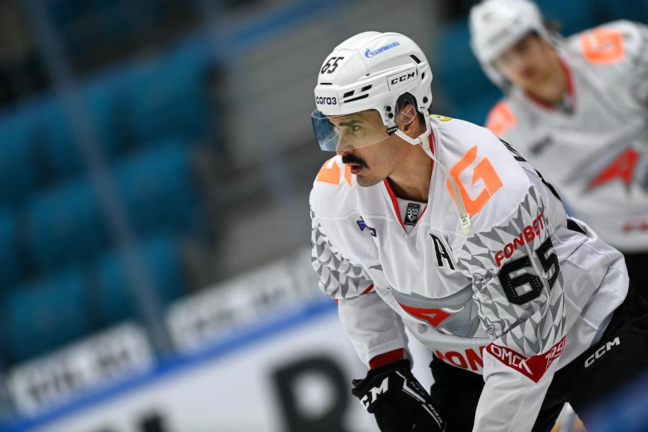 В Астане начался третий периода матча «Авангард» — «Барыс»