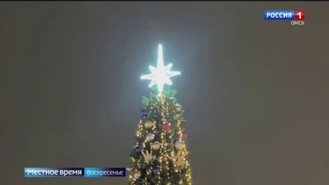 Омск продолжают украшать к Новому году