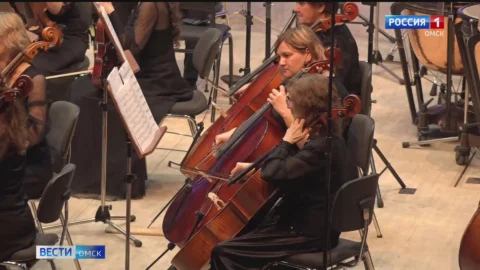 В Омске в Концертном зале Омской филармонии открылся самый масштабный фестиваль осени «Белая симфония»