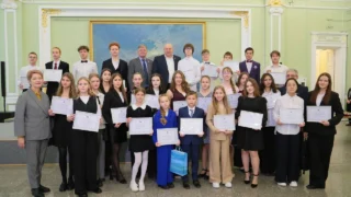 Юным талантам Омска вручили именные премии