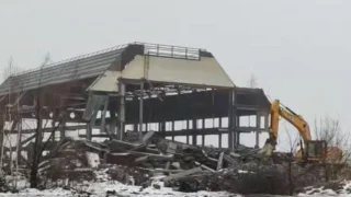 В регионе продолжается снос устаревших конструкций аэропорта «Омск-Федоровка»