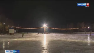 В Омске началась заливка катков