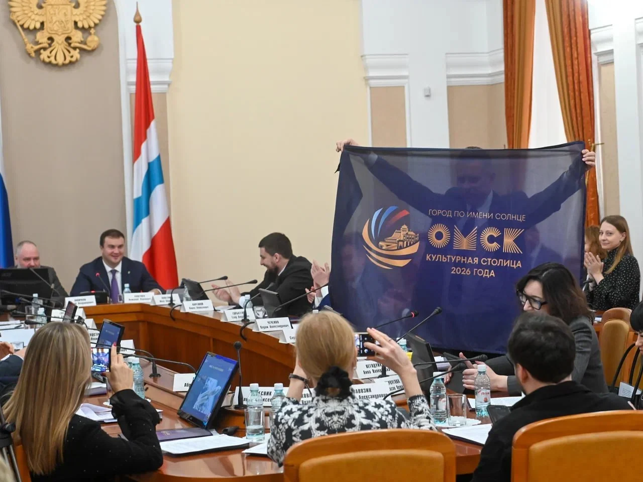 Флаг Омска взлетит в космос: символ культурной столицы отправят на орбиту