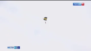 В Омской крепости высадился необычный десант — во главе с Дедом Морозом