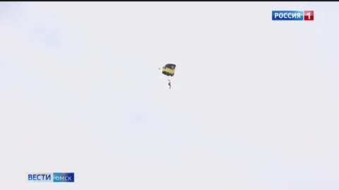 В Омской крепости высадился необычный десант — во главе с Дедом Морозом