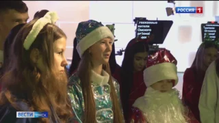 В преддверии Нового года поздравить сотрудников ГТРК «Иртыш» пришли активисты «Движения Первых»