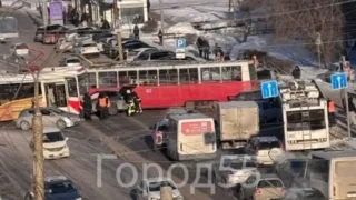 В ДТП у омского Цирка обошлось без пострадавших