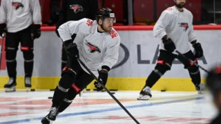 В Омске начался матч между «Авангардом» и «Металлургом»