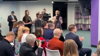 «Надо опасаться иностранных продуктов, но точно не своих» — глава региона Виталий Хоценко