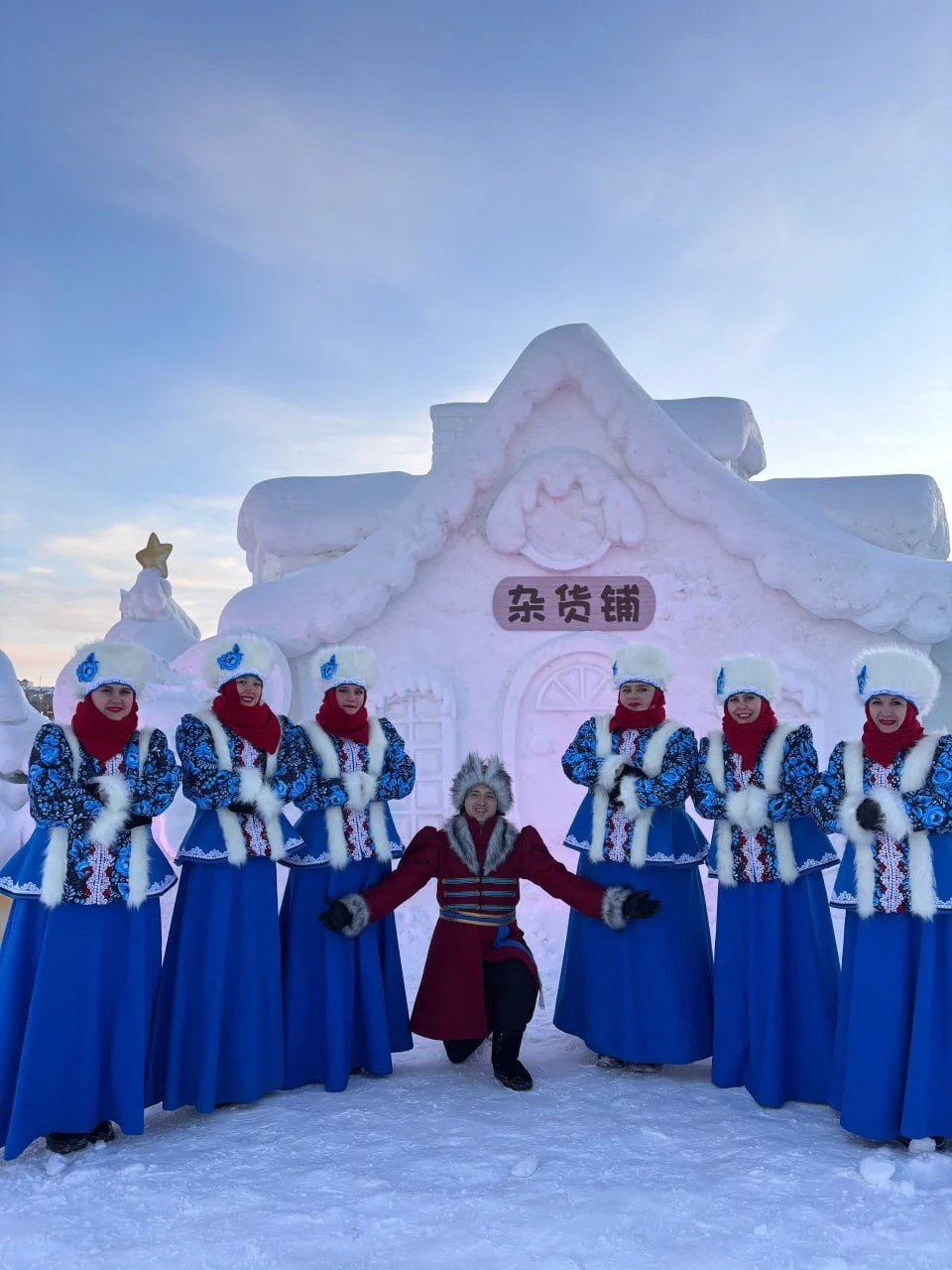 «Метелица» представила Омск на фестивале льда и снега в Маньчжурии