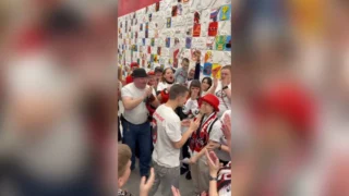 Болельщице «Авангарда» сделали предложение на матче: тройной праздник