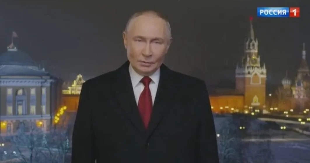 Владимир Путин поздравил губернатора Виталия Хоценко и всех омичей с Новым годом и Рождеством 