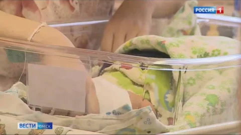 В новогоднюю ночь в Омской области родилось трое малышей
