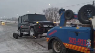 Омича поймали за рулём «Мерседеса» без прав и регистрации