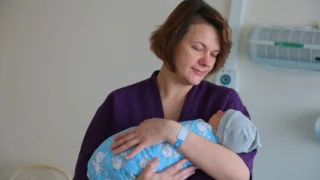 В Омске первым новорожденным в 2026 году стал мальчик Константин