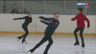 В Омске в ледовом дворце имени Вячеслава Фетисова Дарья Садкова провела мастер-класс для фигуристов