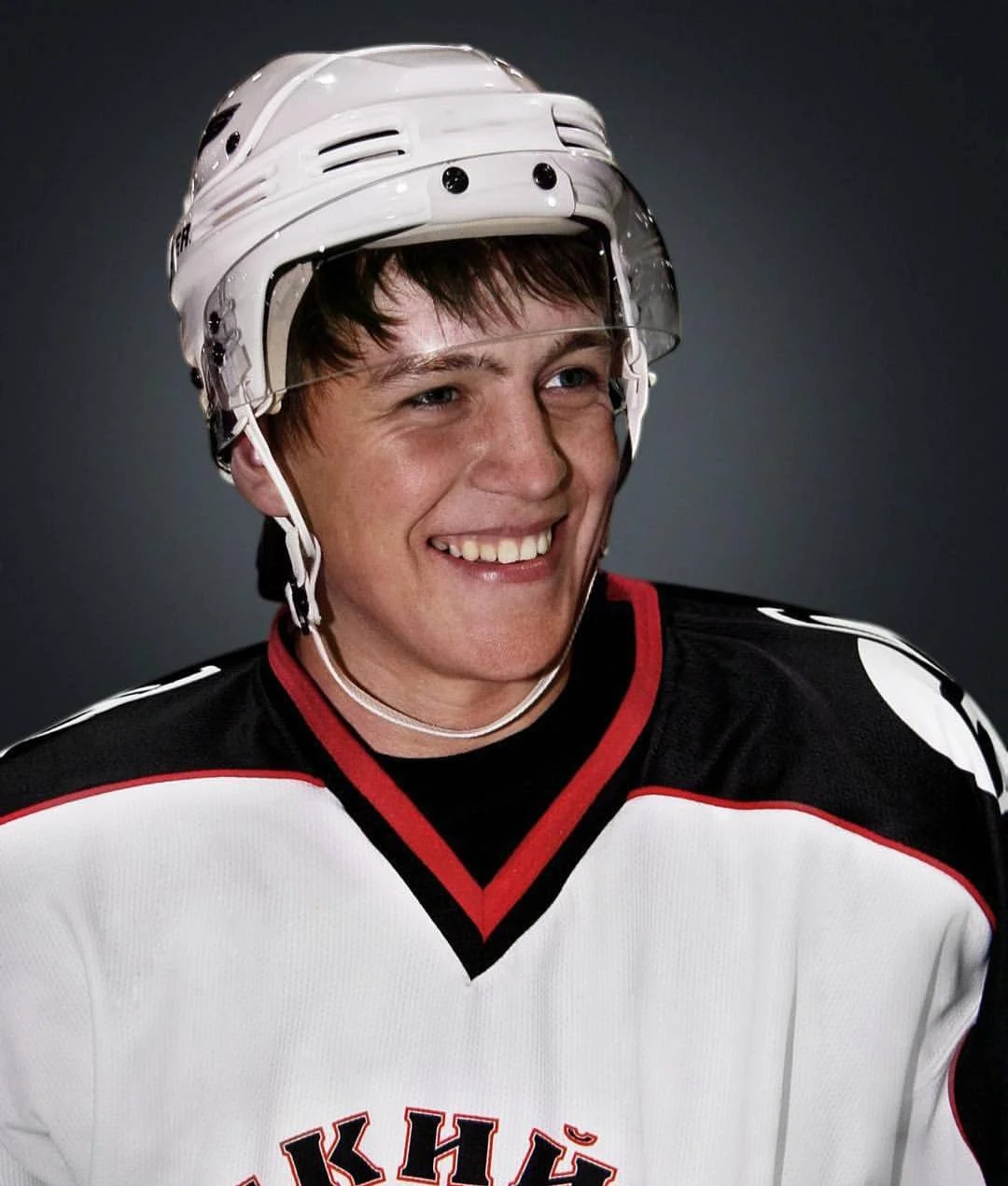 Сегодня омскому хоккеисту Алексею Черепанову могло бы исполниться 37 лет