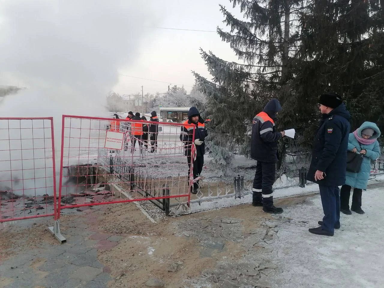 В Ленинском округе завершили работы на трубопроводе