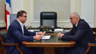 Губернатор Виталий Хоценко встретился с главами Русско-Полянского и Москаленского районов